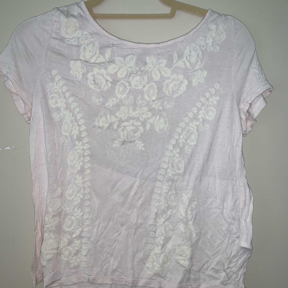 New divided T-shirt small with velvet floral